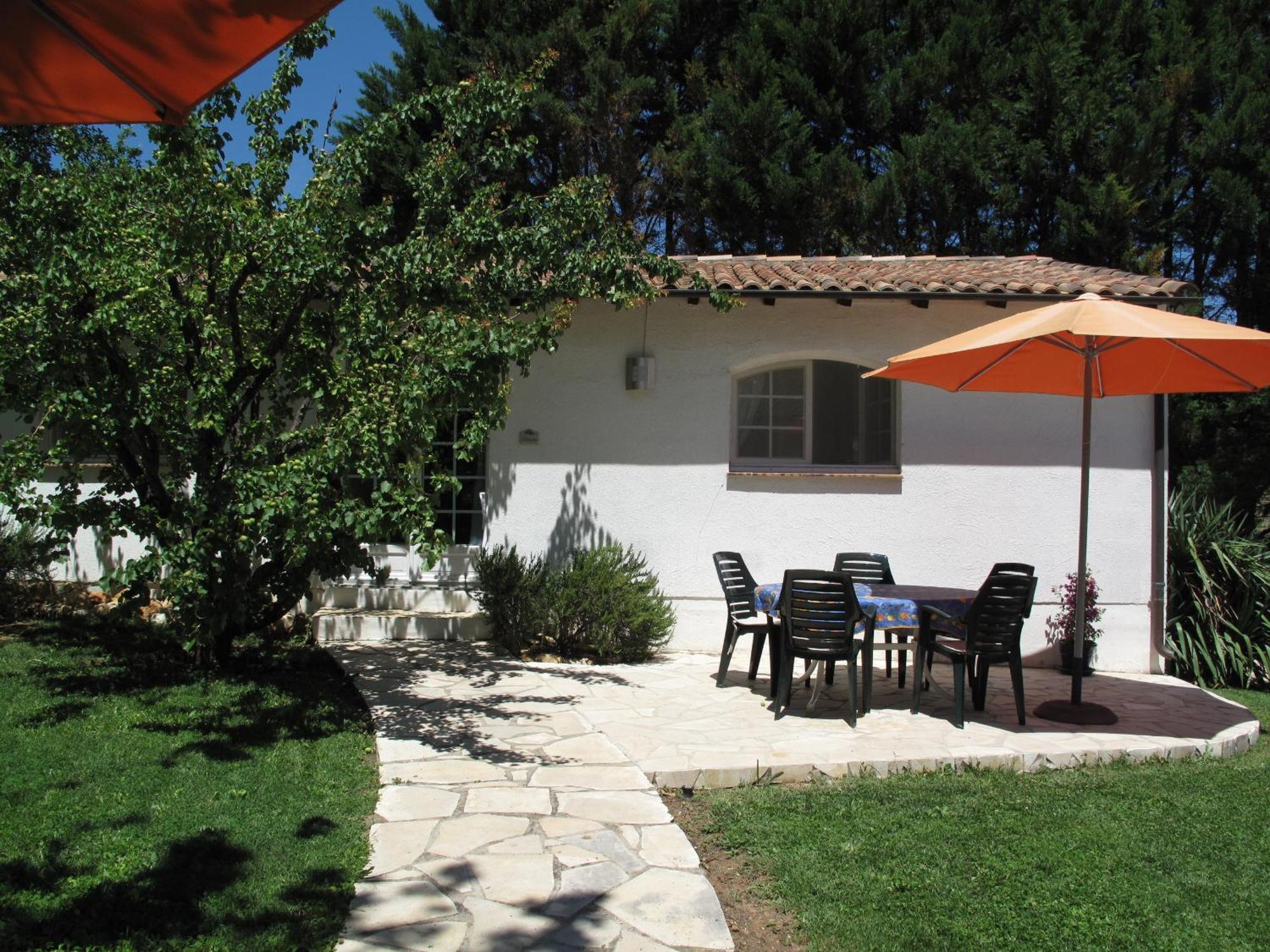 Residence Miro, Gites Avec Piscine Chauffee Et Tennis Les Arcs-sur-Argens Ngoại thất bức ảnh